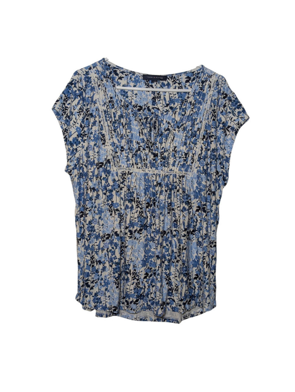 Tommy Hilfiger Women’s Pleated Scoop Neck Blouse, Blue Floral, Size XL